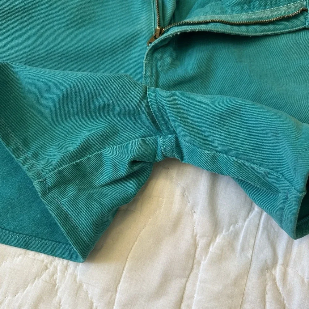 Beverley Hills B.H.D.C. Shorts Women's 9 Turquoise Cotton‎ Hemmed Talon Zipper